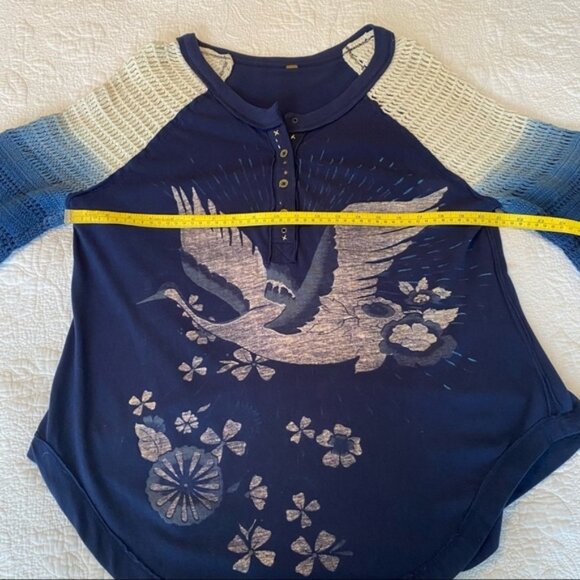 Free People Tranquility Graghic Crochet Sleeve Top - S - Picture 9 of 13